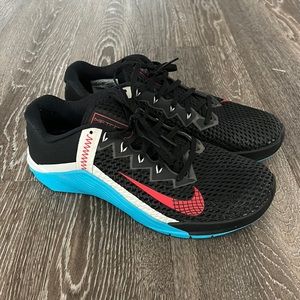 Mens 9: Metcon 6 - Black/Blue/Red